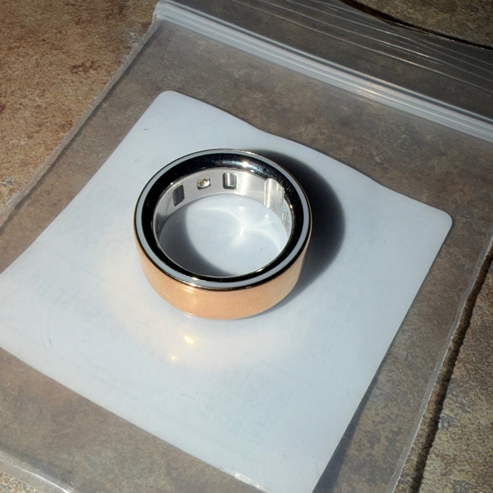 Oura ring 4 rose gold size 8